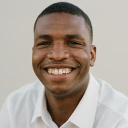 Portrait of Jordan Lee